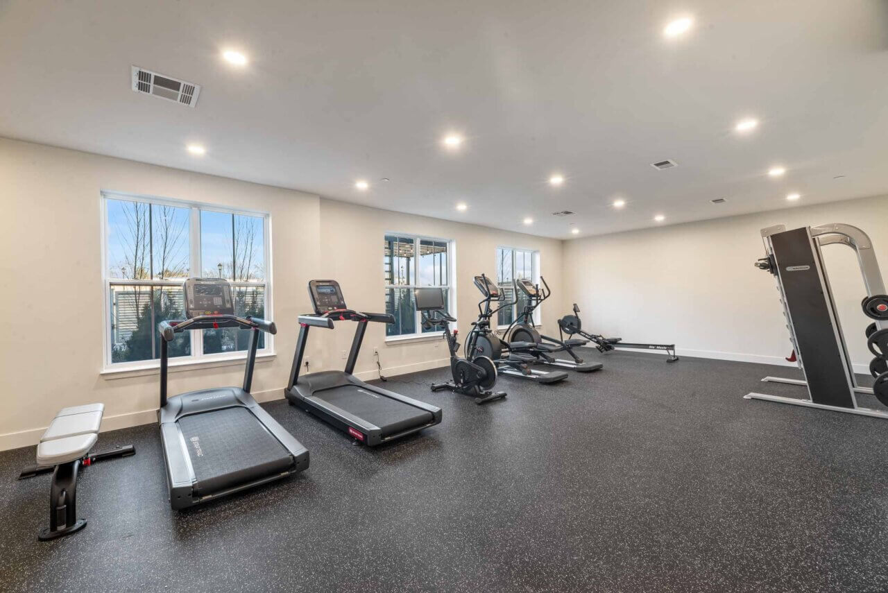 fitness room at summerhill gardens apartments east brunswick nj