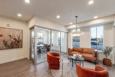 community area at east brunswick apartments summerhill gardens
